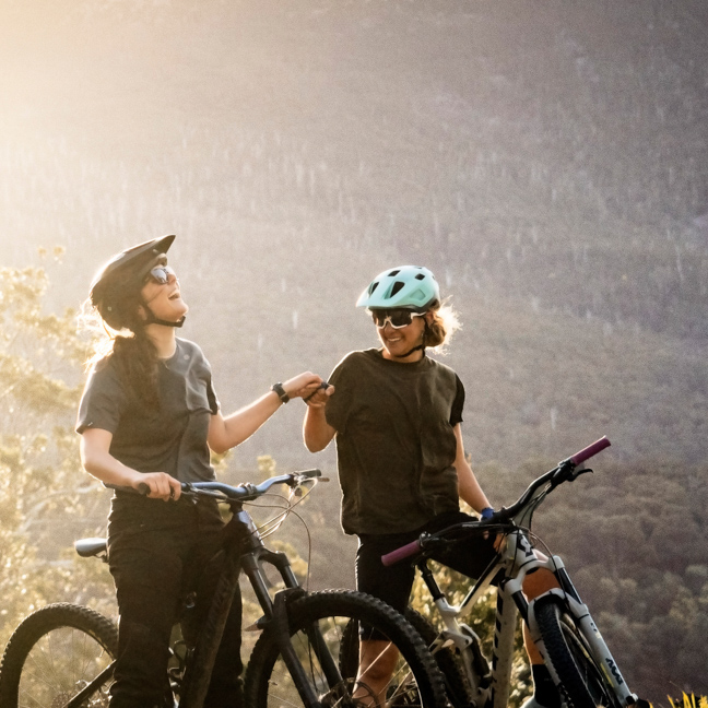 Nouveau casque de vélo vélo intégral Full Face Mountain Road Bike